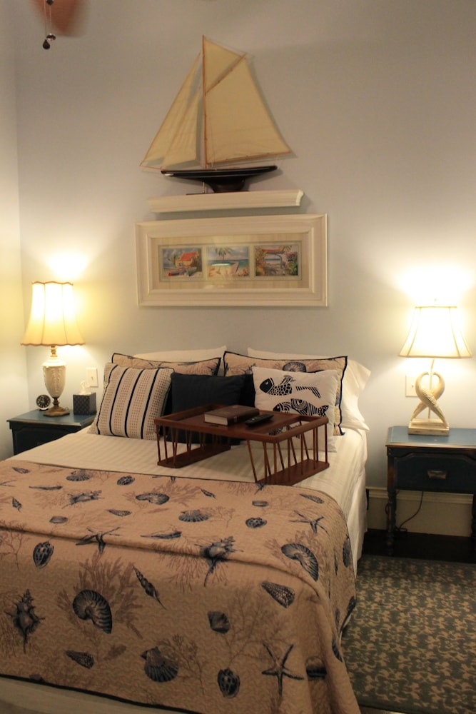 Suite, 1 Queen Bed, Private Bathroom (Key West) photo 2
