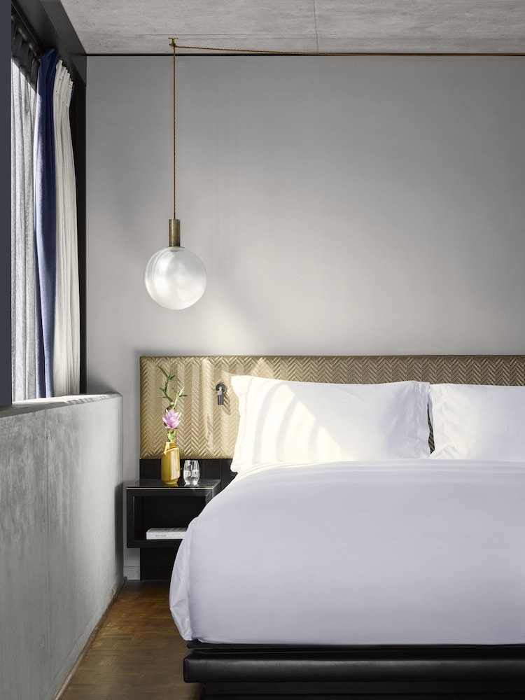 Suite (Nobu Suite)