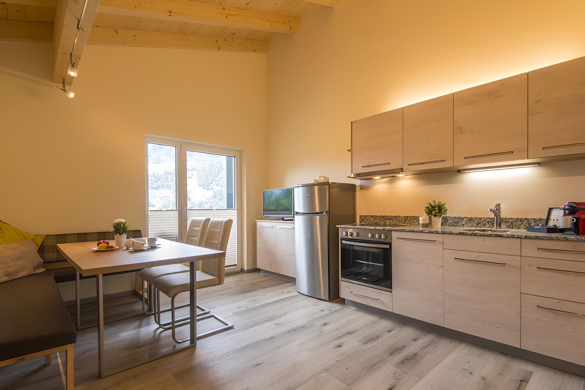 Apartment, 1 Bedroom, Balcony, Mountain View photo 1