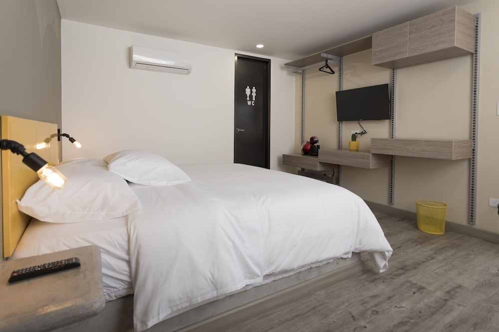 Executive Single Room, 1 Queen Bed photo 2