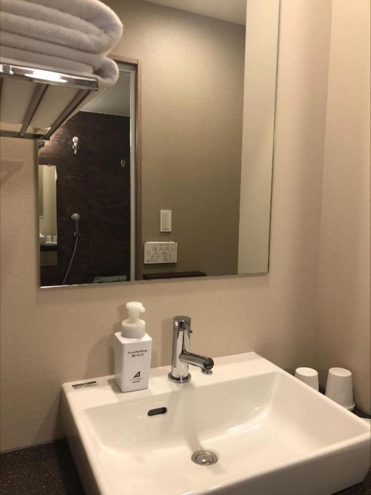 Superior Twin Room, Non Smoking photo 2