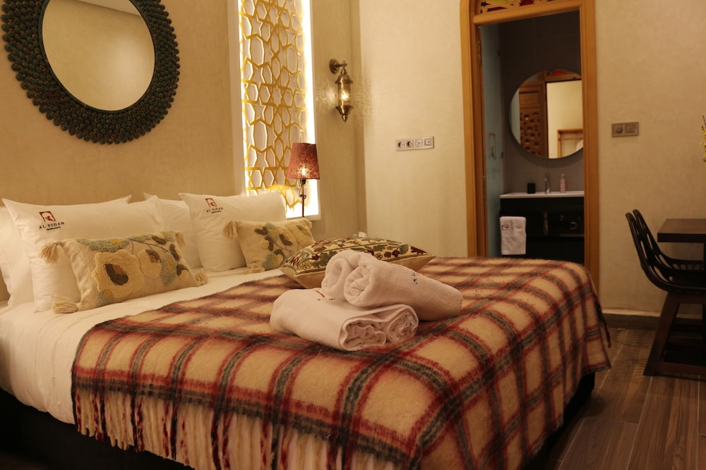 Deluxe Double or Twin Room, Courtyard View
