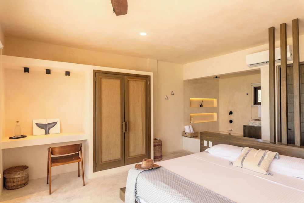 Deluxe Double Room, Balcony, Sea View
