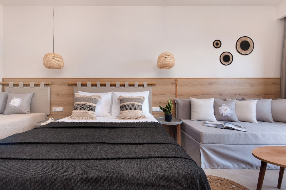 Standard Triple Room photo 2
