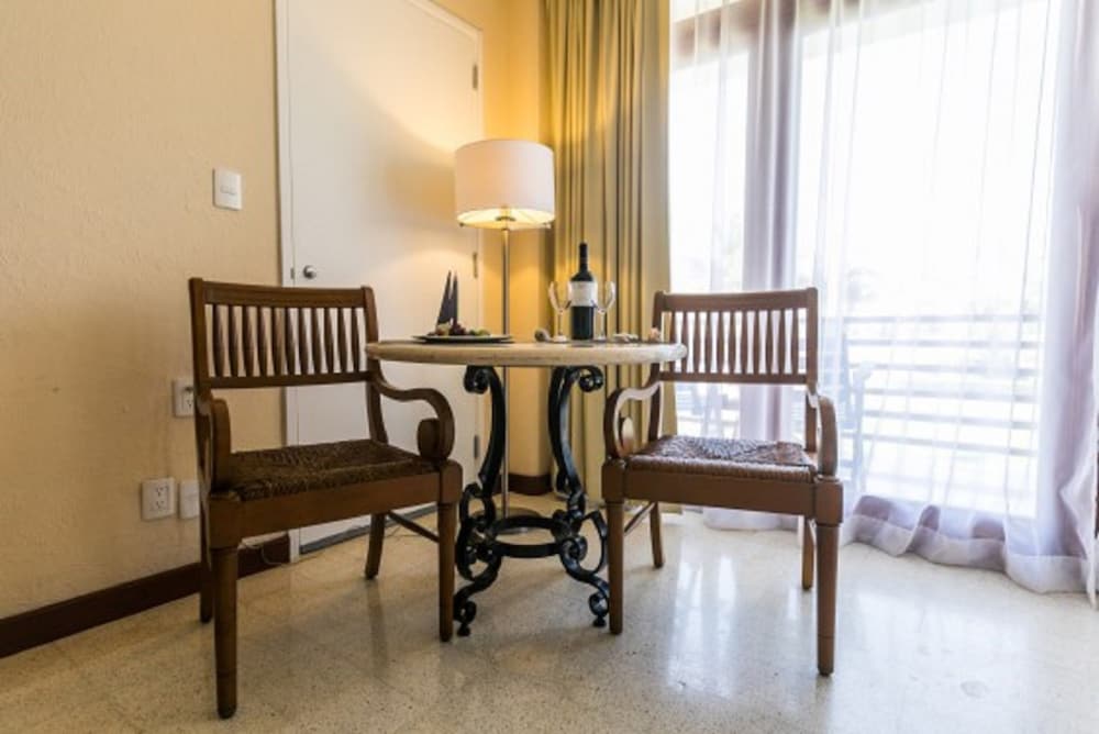 Superior Room, Ocean View - Photo 2