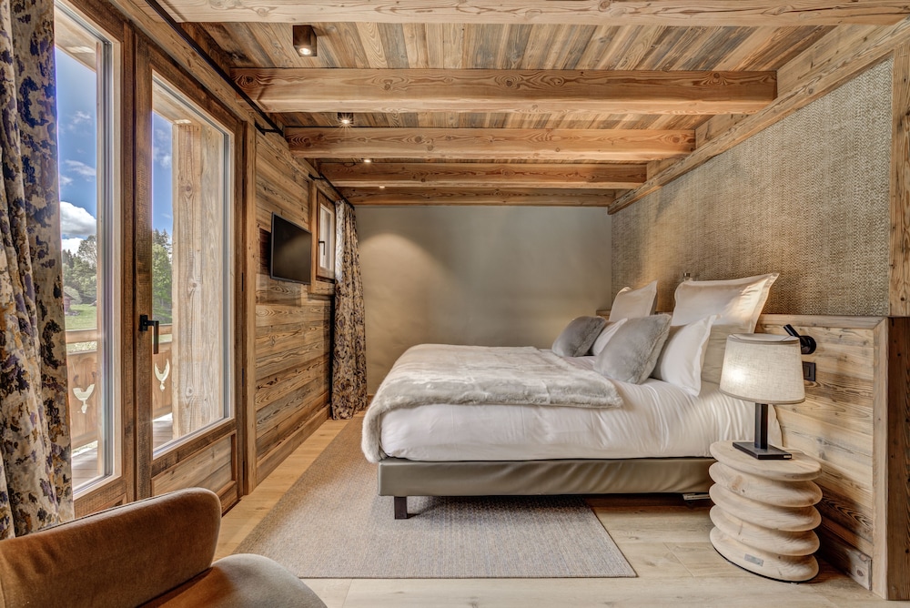 Chalet (Chalet Carline)