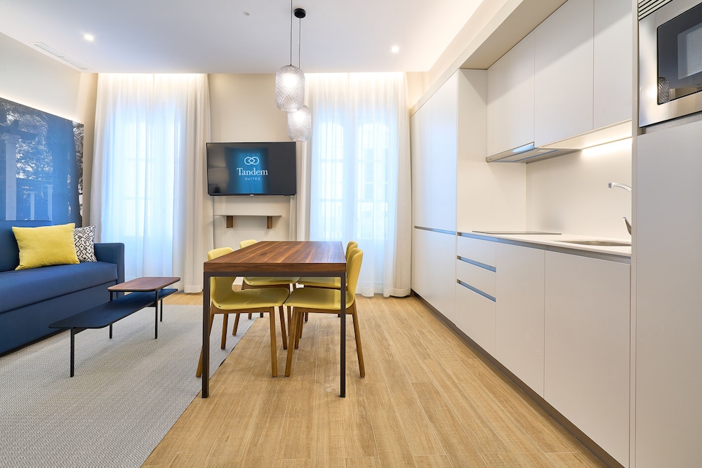 Suite, 1 Bedroom (Exterior) - Photo 2