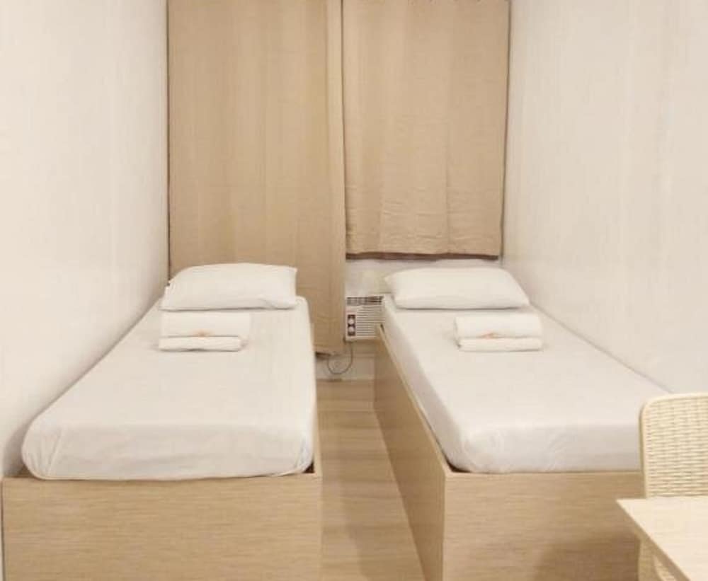 Basic Twin Room