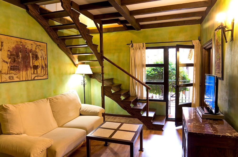 Superior Double Room (Rústica) - Photo 1