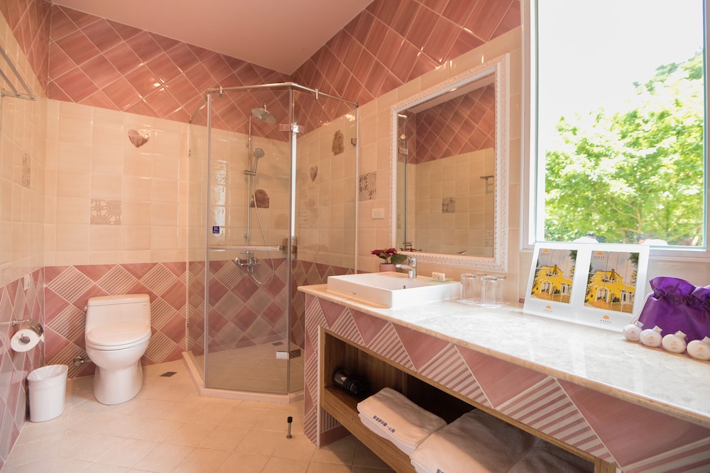 Elite Quadruple Room, Garden View photo 3