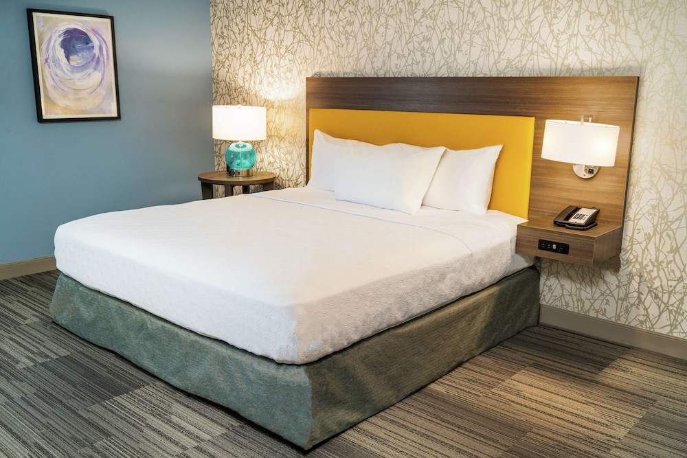 Available room