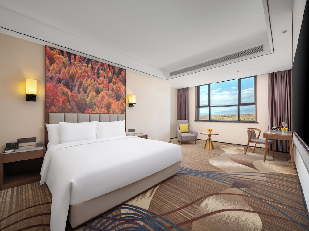 Deluxe Suite photo 1