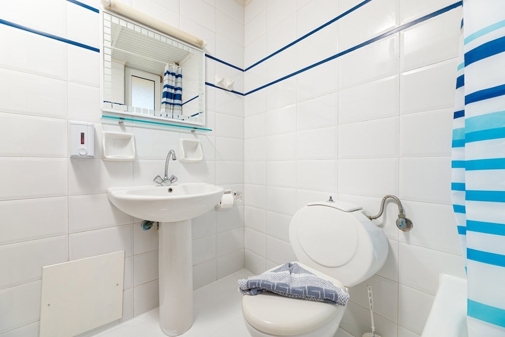 Family Apartment - Photo 9