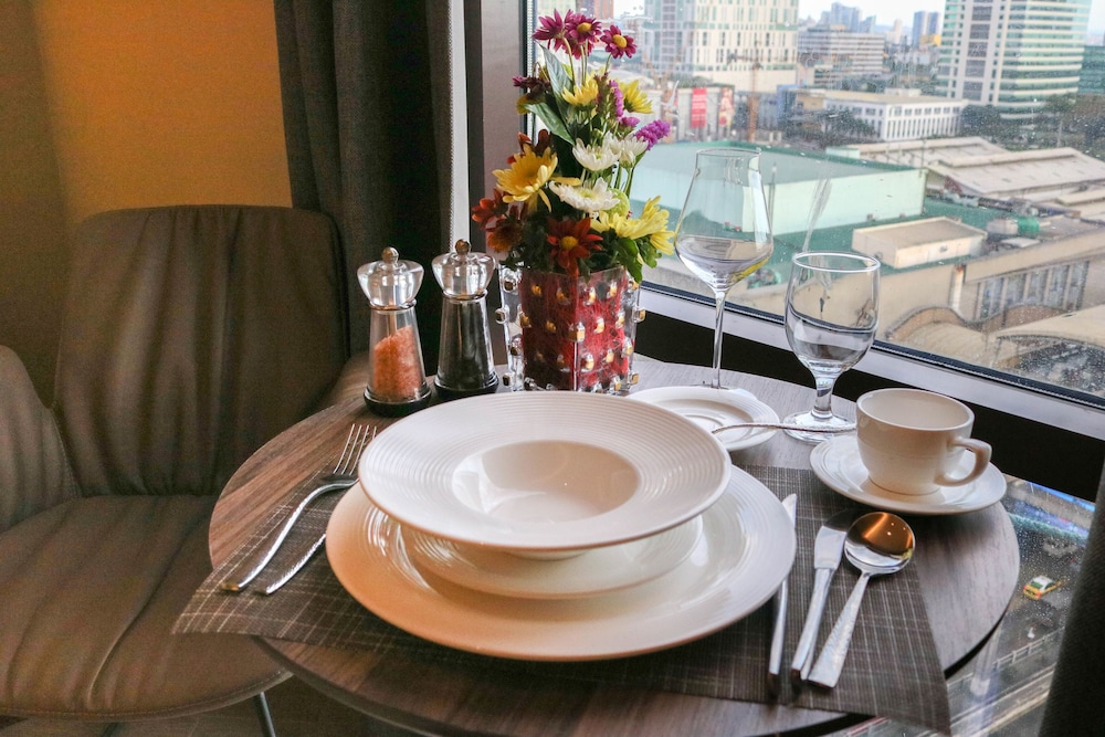 Executive Room - Photo 9