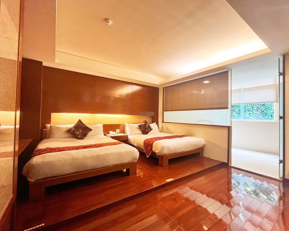 Deluxe Spa Quadruple