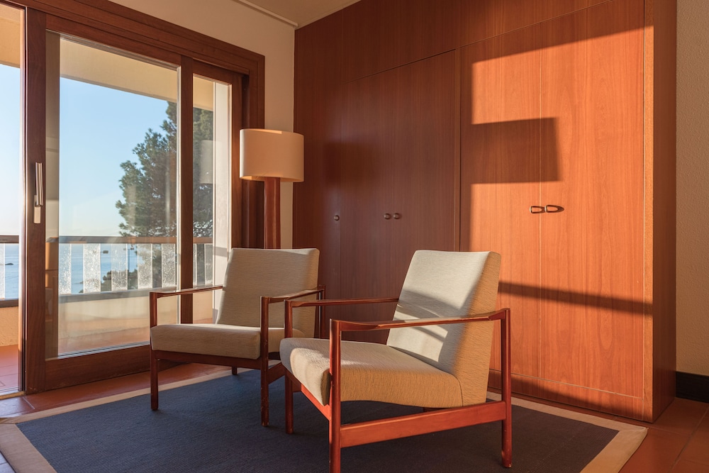 Junior Family Room - Photo 15