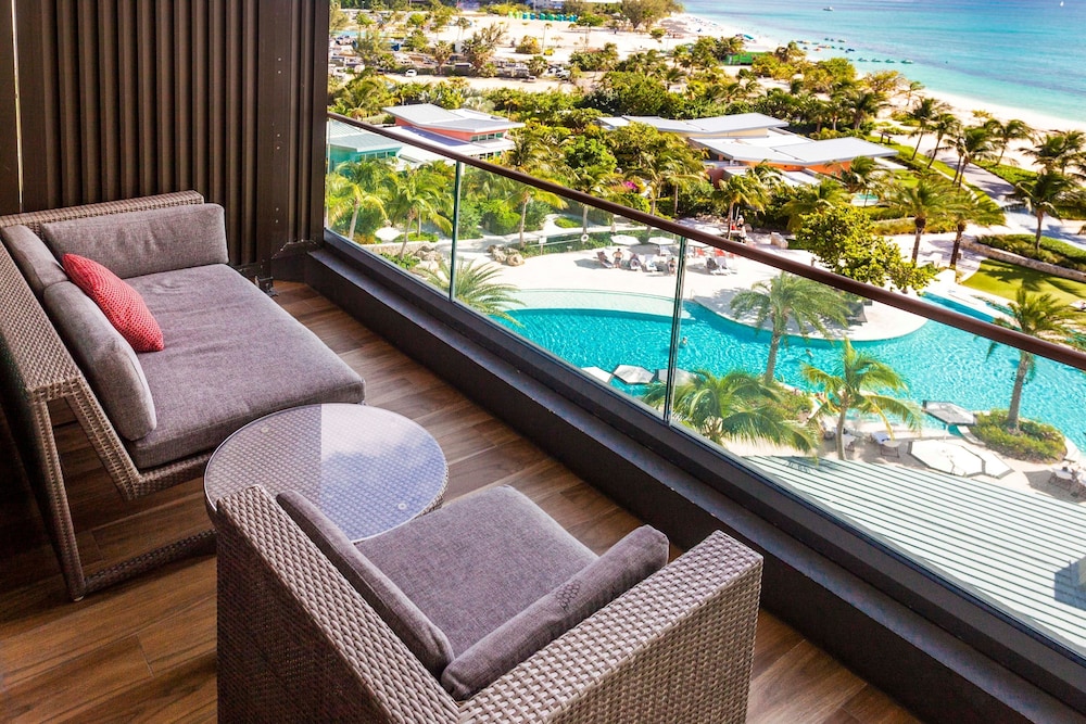 Premium Studio, 2 Queen Beds, Ocean View