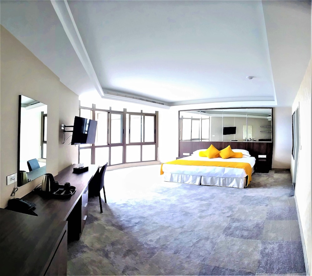 Junior Suite, 1 Bedroom, Ocean View photo 2