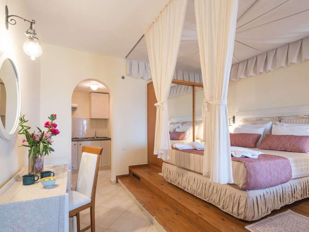 Classic Family Bungalow with Sea View - Photo 3
