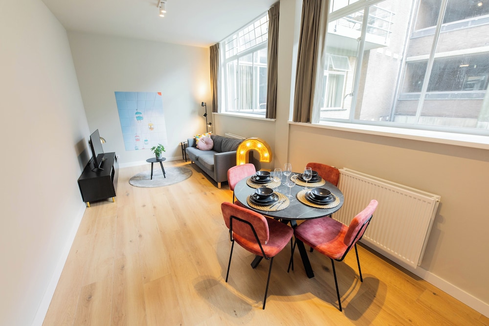 Basic Apartment photo 2