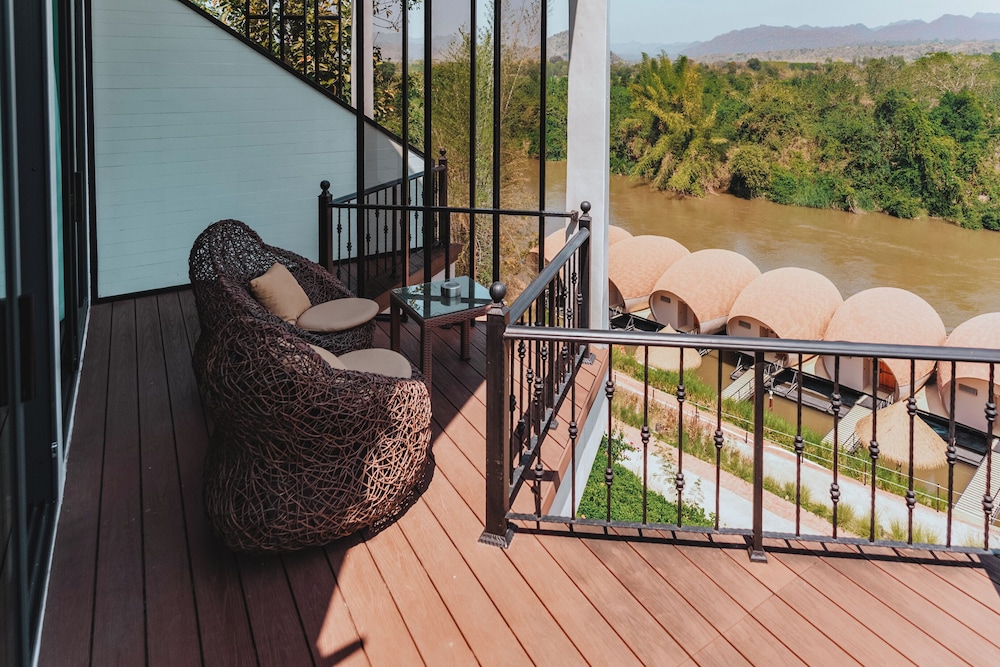 Deluxe Twin Room, River View - Photo 3