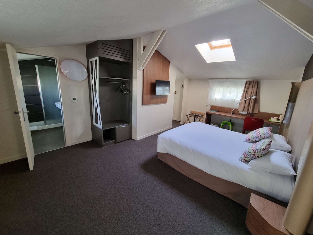 Room, Multiple Beds - Photo 2