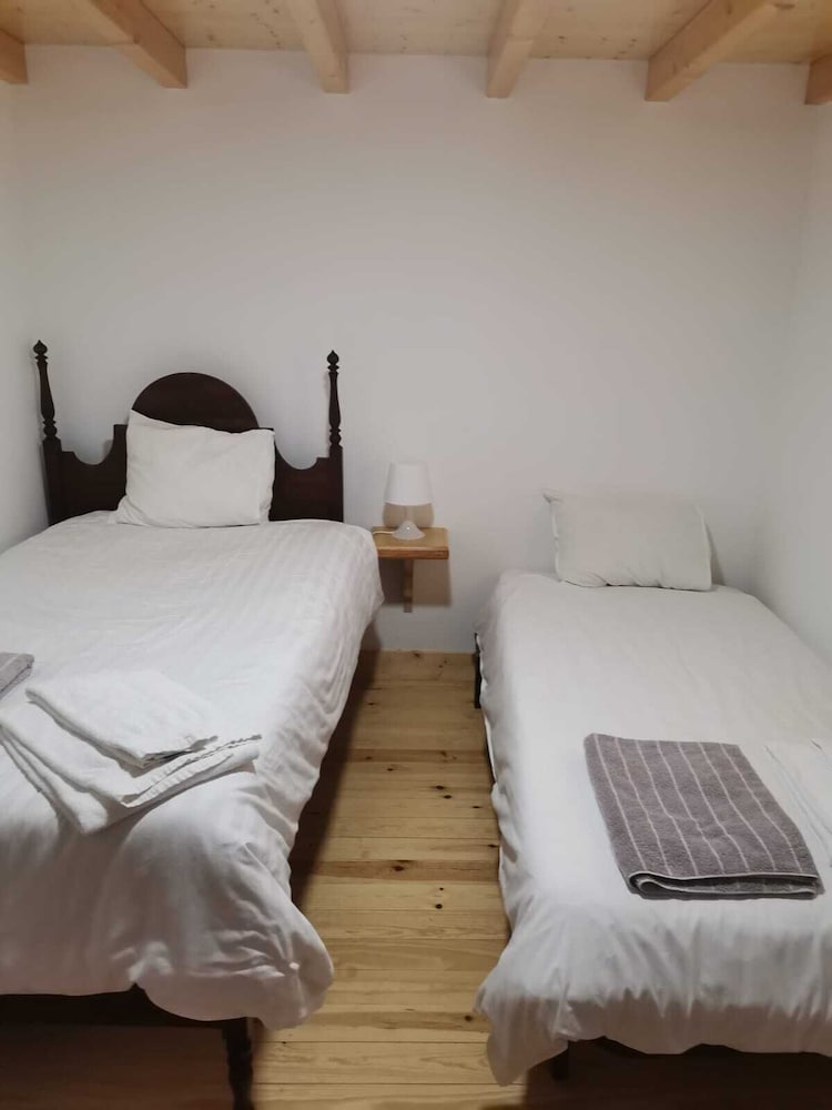 Deluxe House photo 1