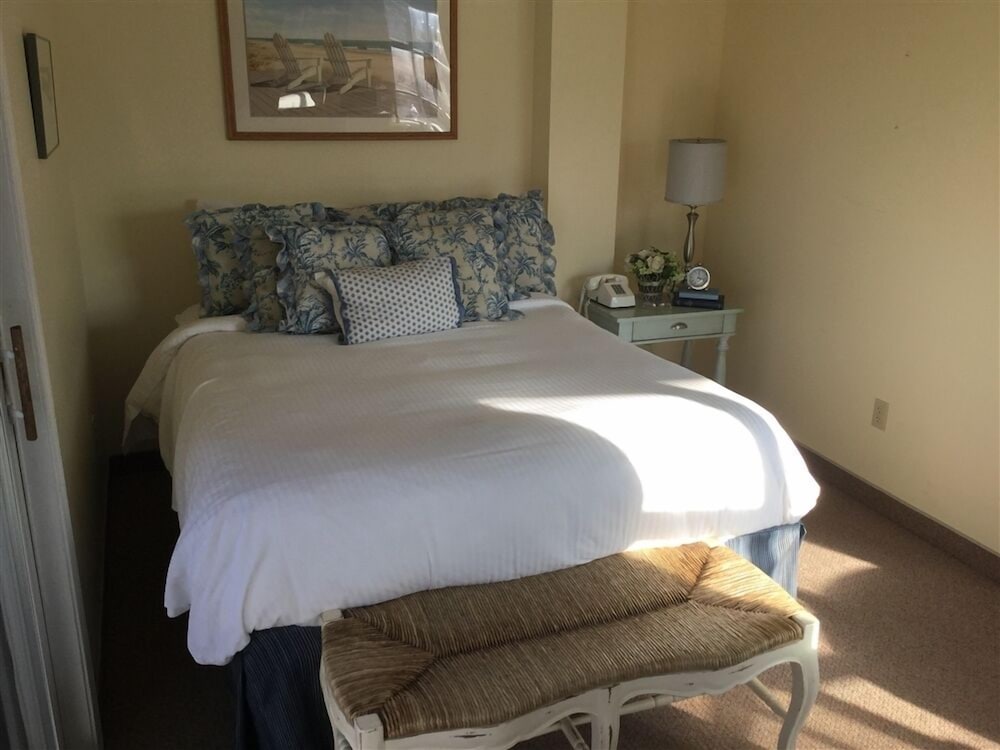 Deluxe Room,1 Queen Bed photo 2
