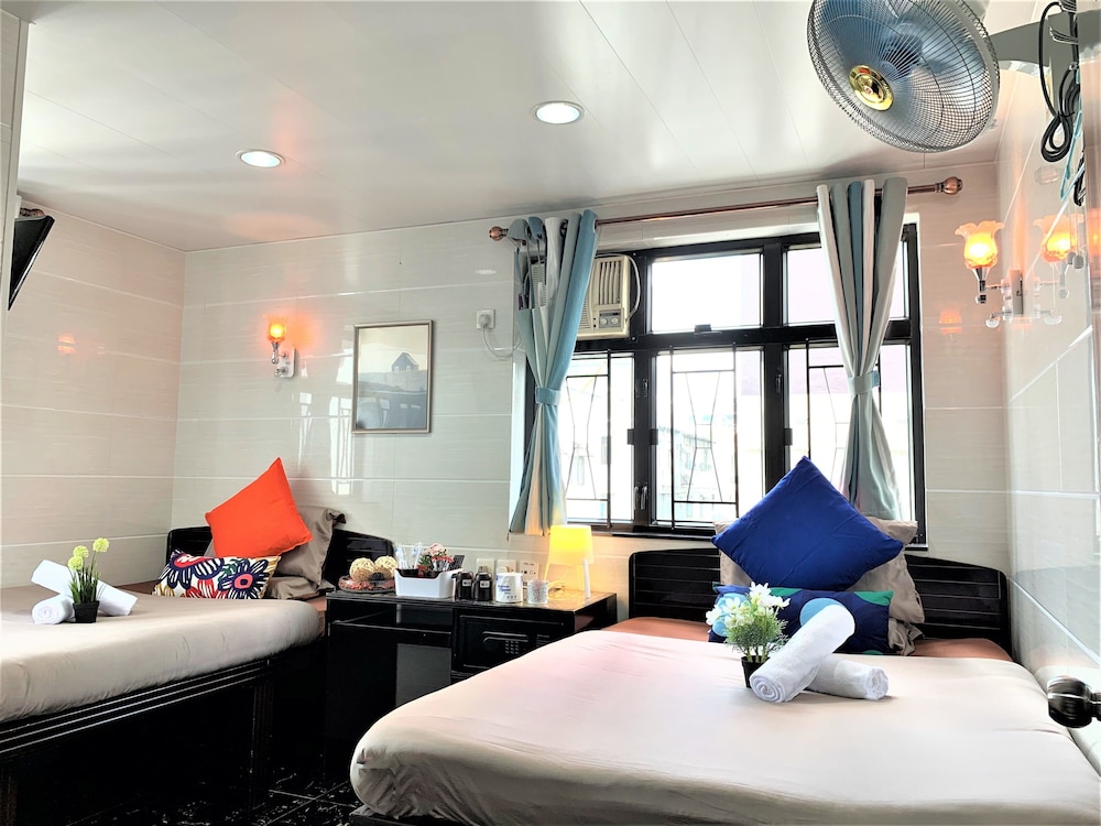 Deluxe Quadruple Room photo 3