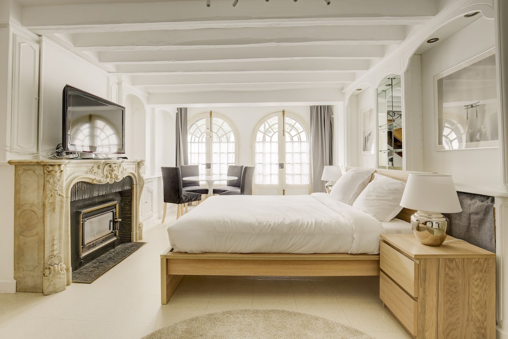Suite (Apollo) photo 1