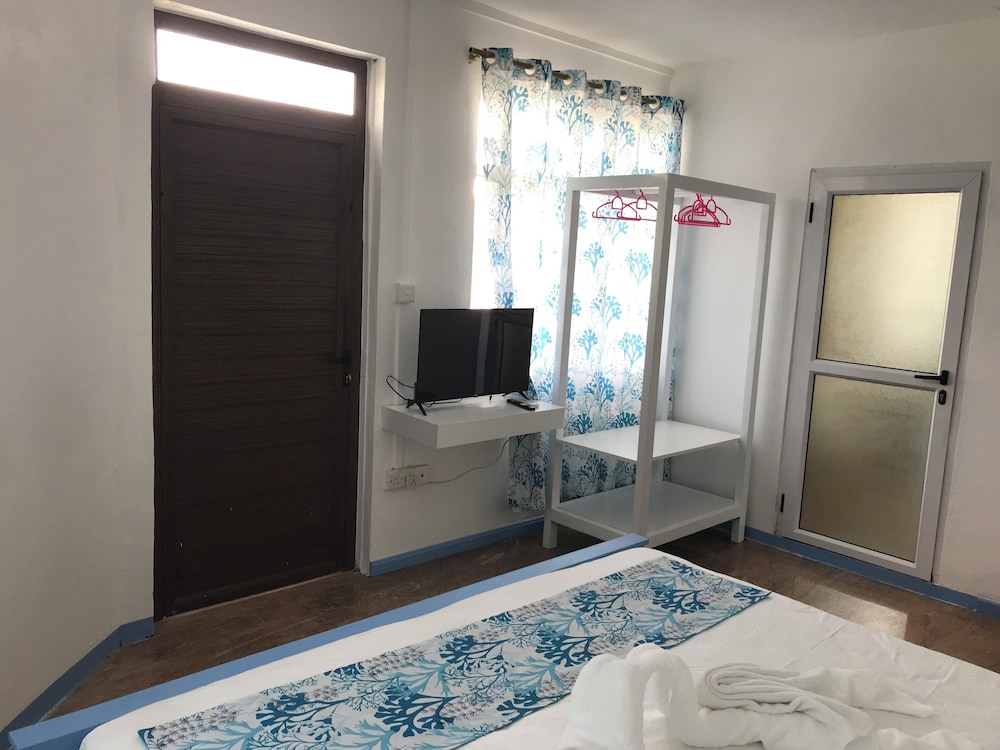 Basic Double Or Twin Room, Pool View