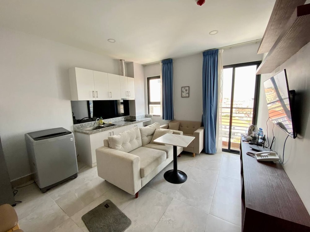 One Bed with Balcony photo 3