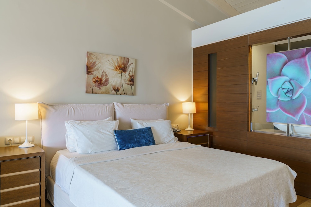 Premium Suite with Sea View