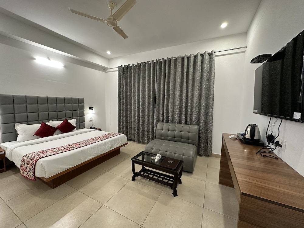 Luxury Room