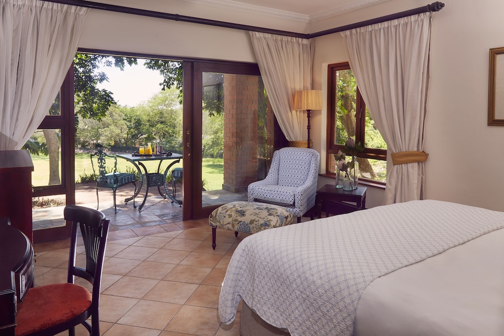 Double or Twin Room, Patio, Garden View photo 2
