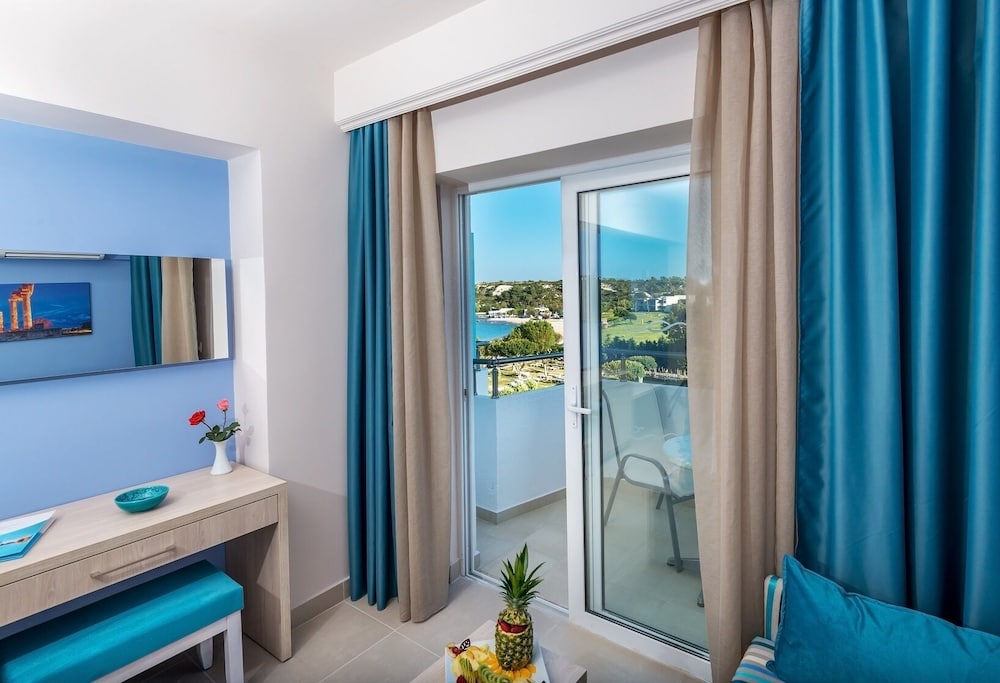 Superior Double or Twin Room, Sea View