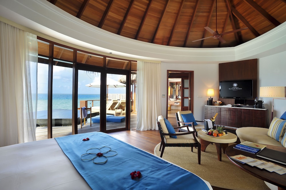 Family Villa (Water)