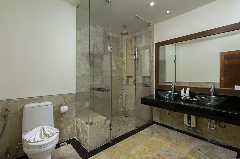 Two Bedroom Junior Suite - Photo 3