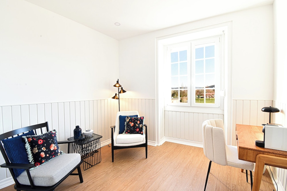 Comfort Suite photo 3