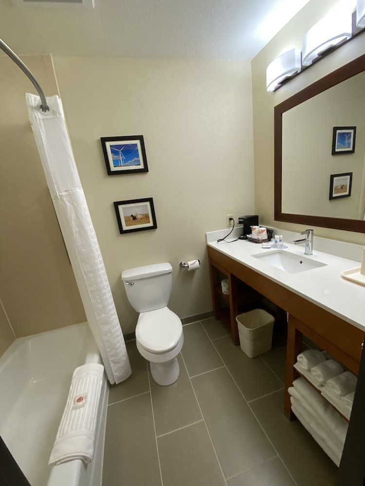 Suite, Multiple Beds, Non Smoking - Photo 7