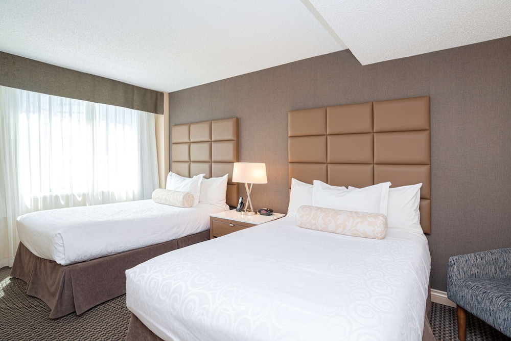 Suite, 2 Double Beds, Non Smoking, Balcony (with Sofabed) - Photo 1