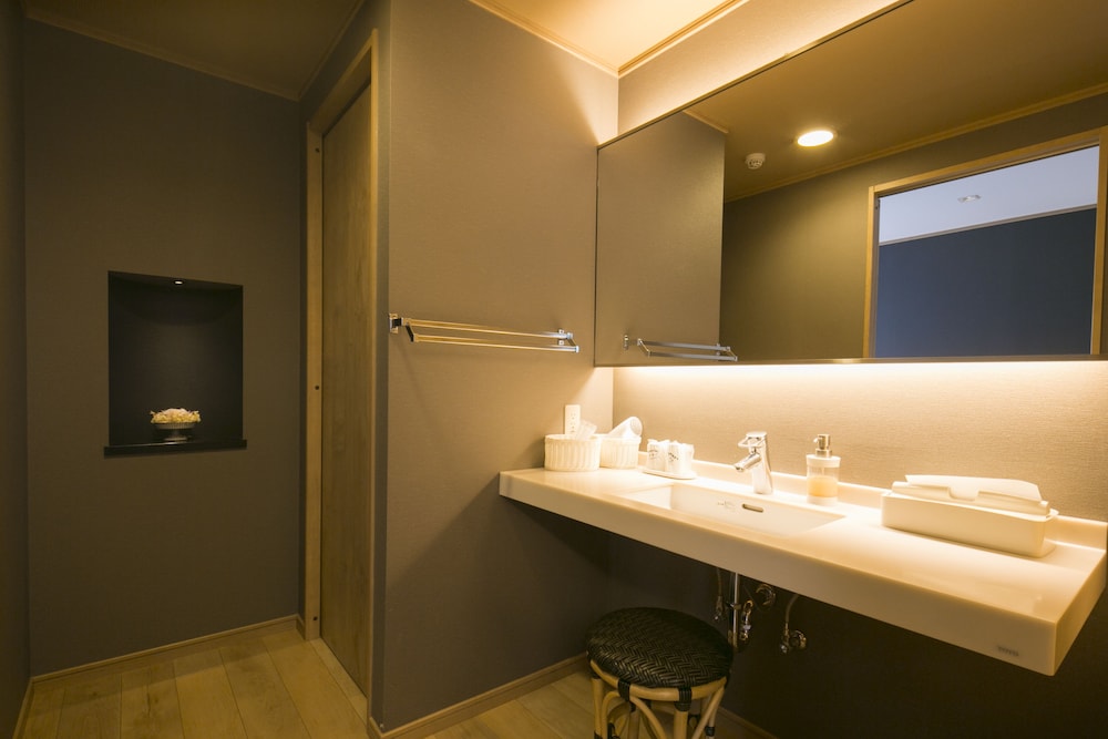 Japanese Western Style Room with Private Toilet, Non Smoking photo 2