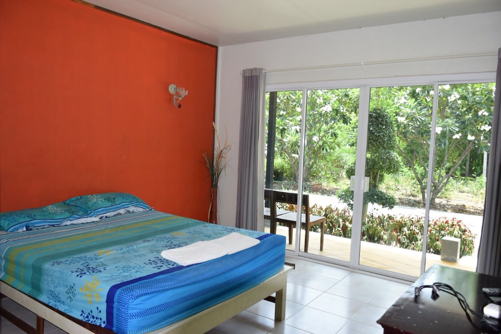 Basic Double Room photo 2