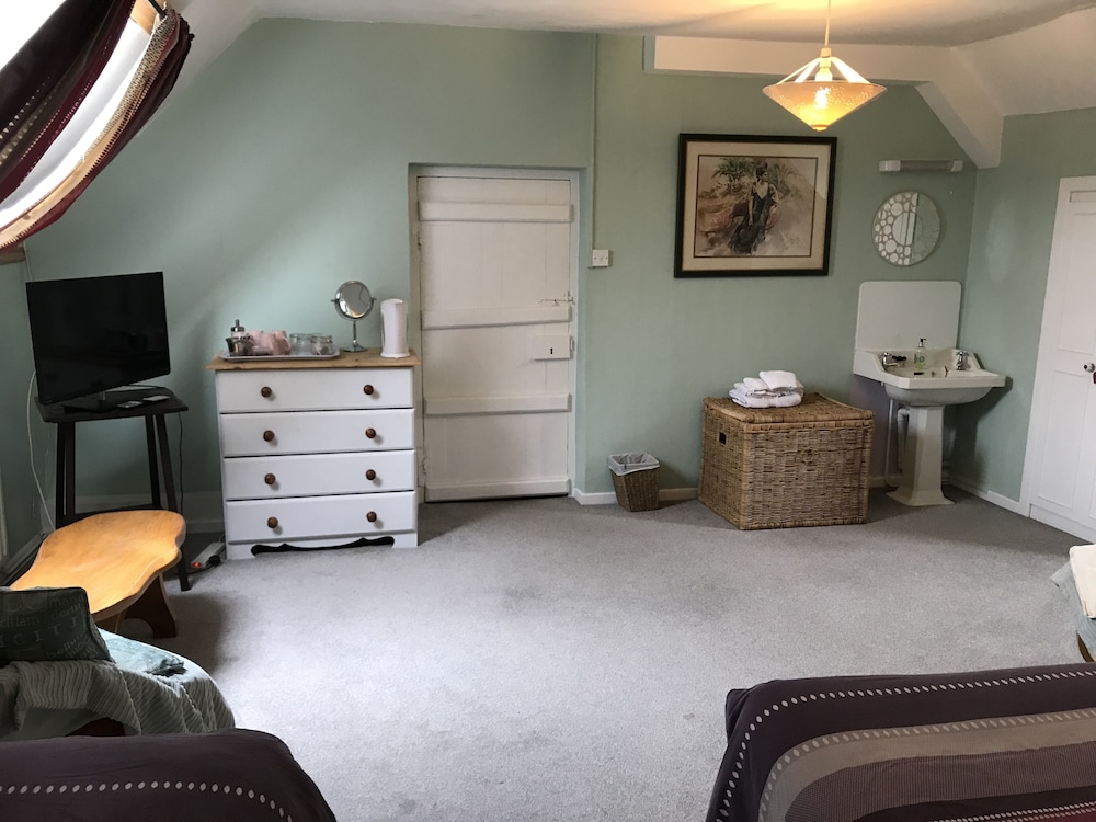 Family Room photo 3