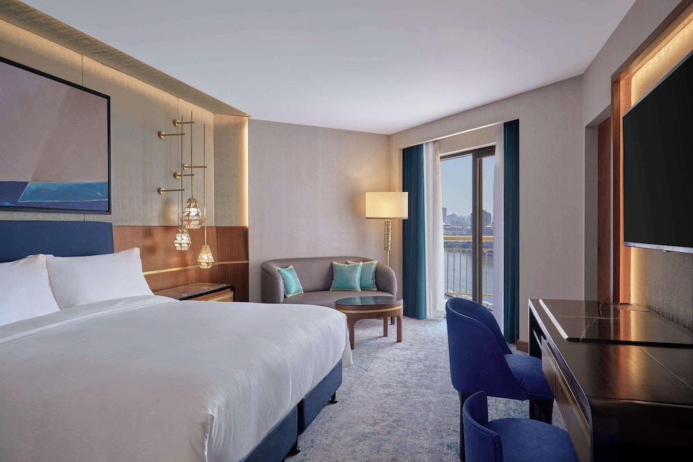 Superior Room, 1 King Bed