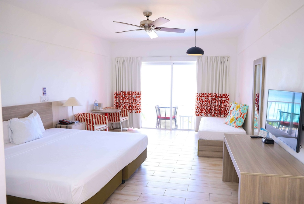 Room, 1 King Bed, Beach View