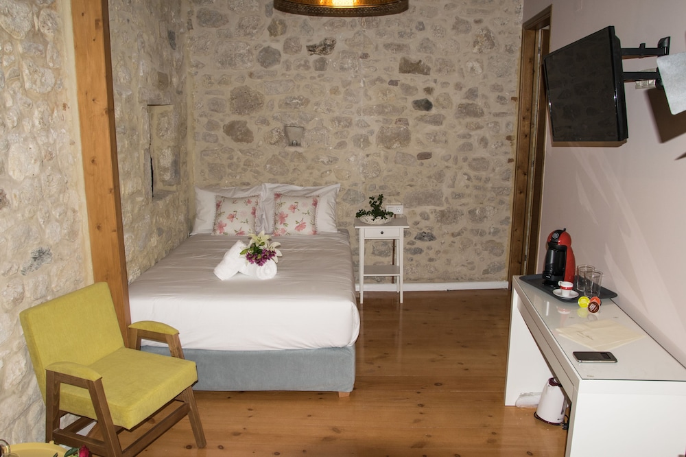 Luxury Quadruple Room, 2 Bathrooms photo 2