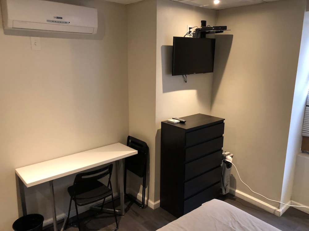Standard Studio (Studio 204) photo 2