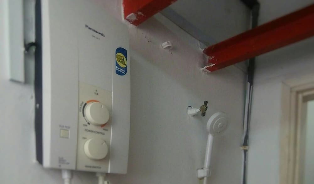 Triple Room, Shared Bathroom (With Air Con) photo 3
