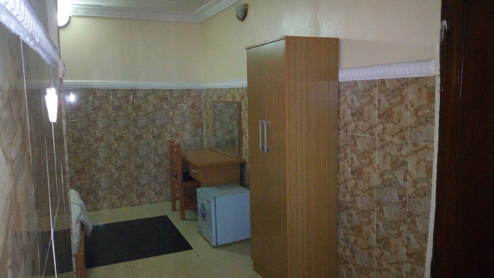 Business Suite photo 2